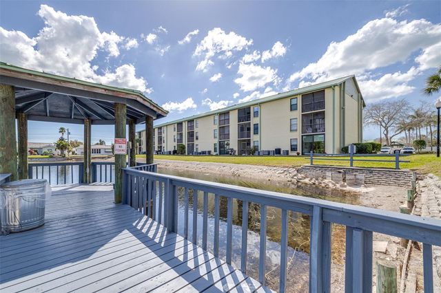 6077 113TH STREET 621, Seminole, FL 33772