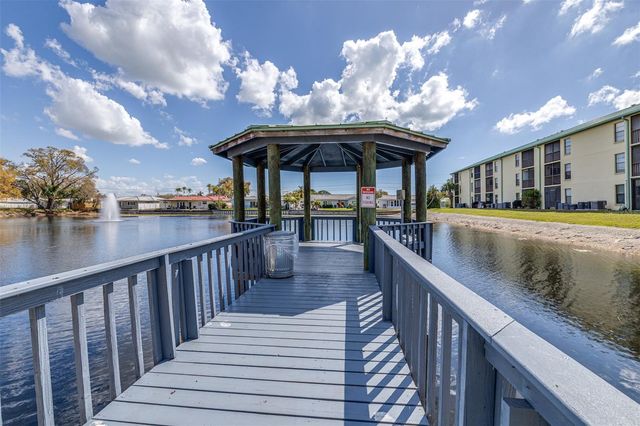 6077 113TH STREET 621, Seminole, FL 33772