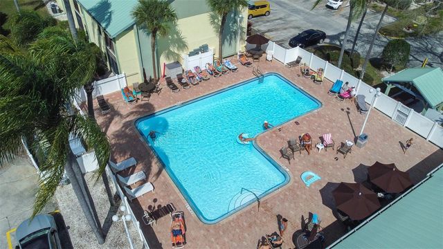 6077 113TH STREET 621, Seminole, FL 33772