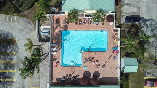 6077 113TH STREET 621, Seminole, FL 33772