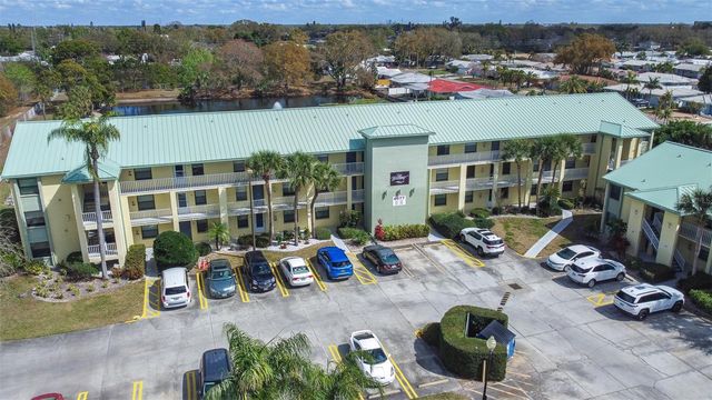 6077 113TH STREET 621, Seminole, FL 33772