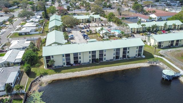 6077 113TH STREET 621, Seminole, FL 33772