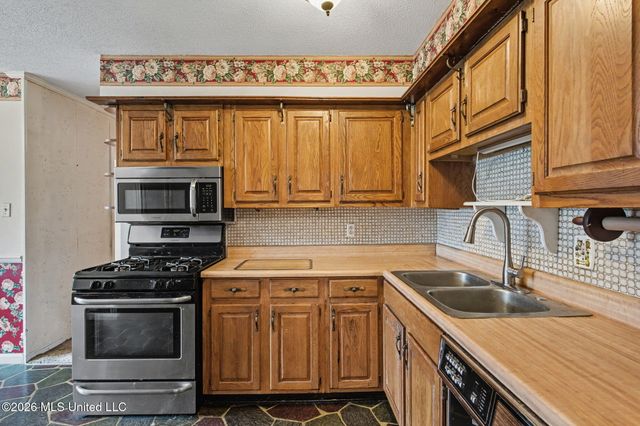 2117 Ms Valley, Southaven, MS 38671