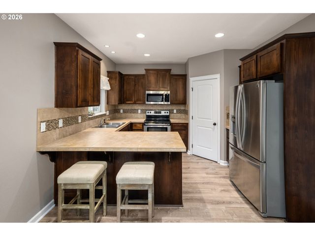 52183 Se TUSSING Way, Scappoose, OR 97056