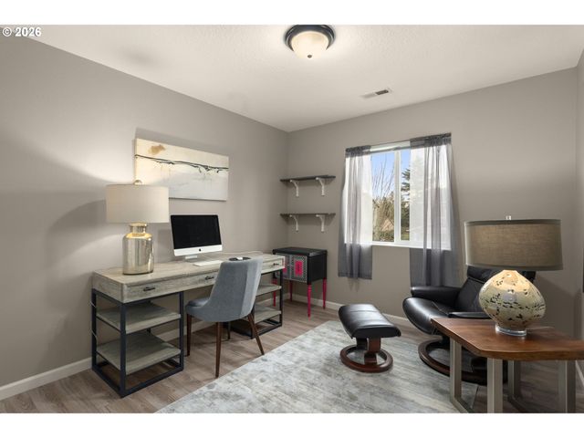 52183 Se TUSSING Way, Scappoose, OR 97056