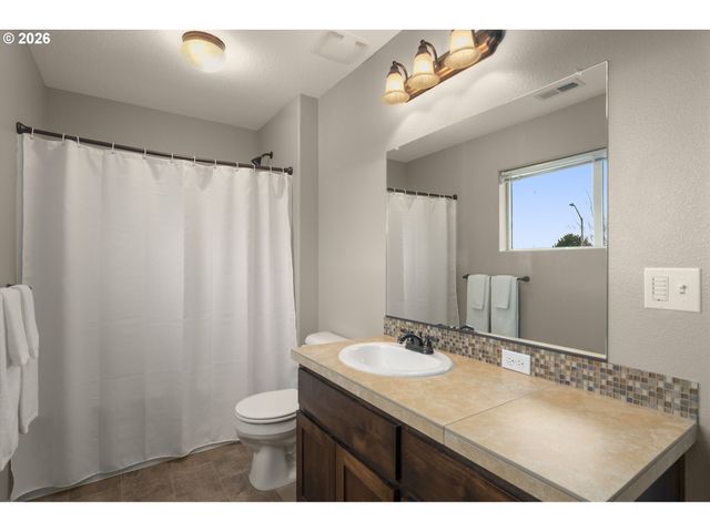 52183 Se TUSSING Way, Scappoose, OR 97056