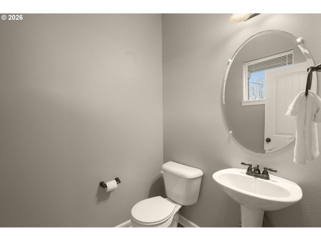 52183 Se TUSSING Way, Scappoose, OR 97056