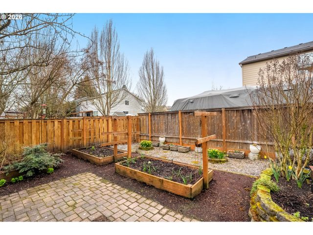 52183 Se TUSSING Way, Scappoose, OR 97056