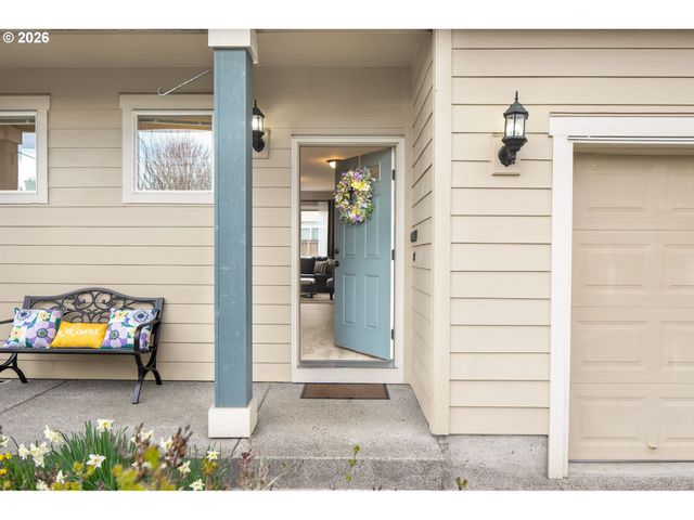 52183 Se TUSSING Way, Scappoose, OR 97056