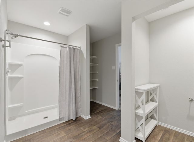 518 Road 5138, Cleveland, TX 77327