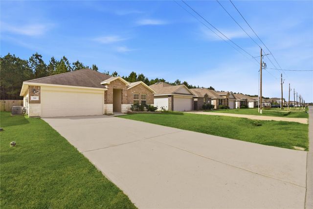 518 Road 5138, Cleveland, TX 77327