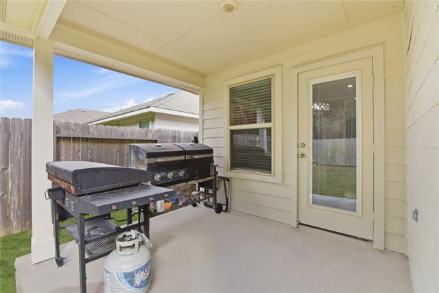 518 Road 5138, Cleveland, TX 77327