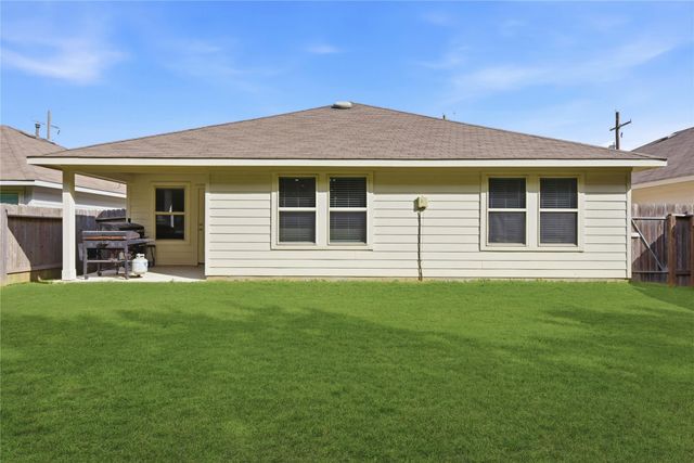 518 Road 5138, Cleveland, TX 77327