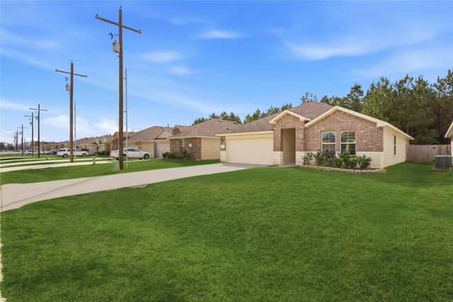 518 Road 5138, Cleveland, TX 77327