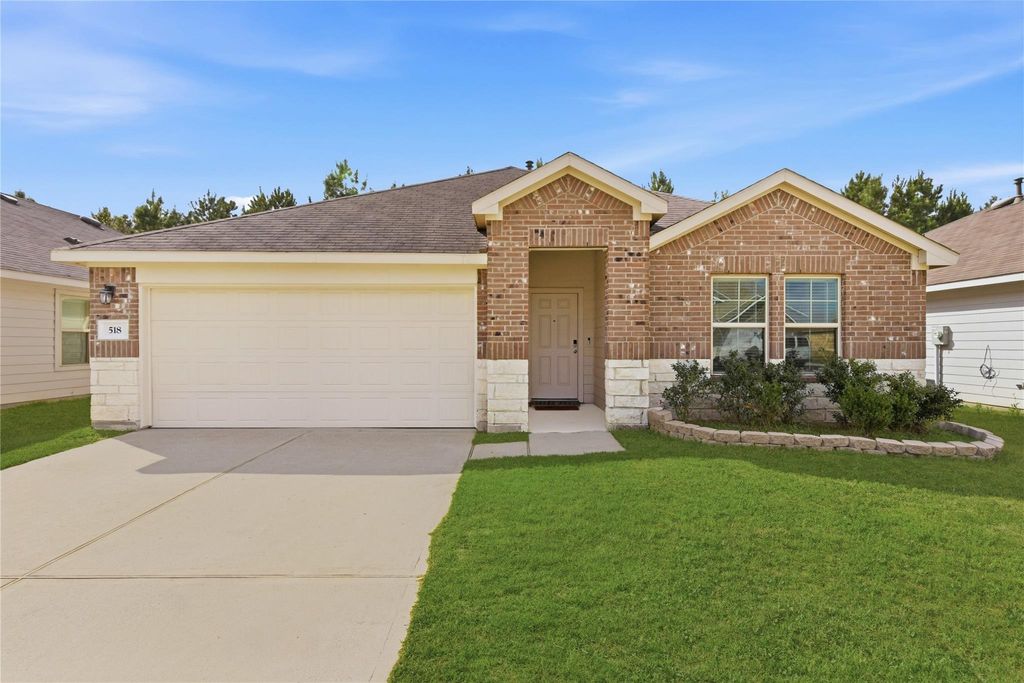 518 Road 5138, Cleveland, TX 77327