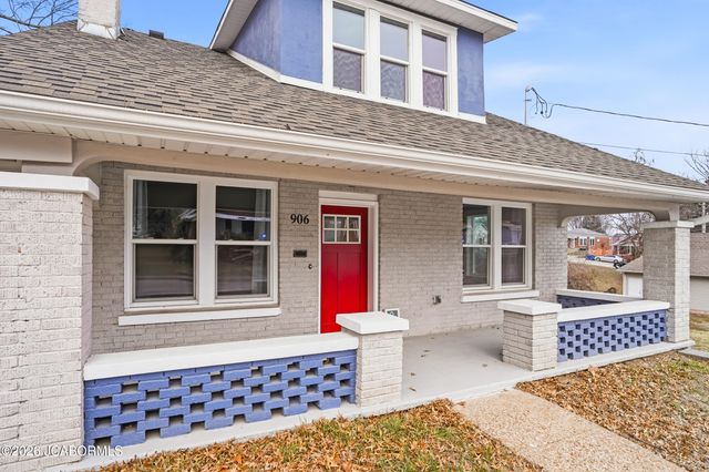 906 MONROE STREET, Jefferson City, MO 65101