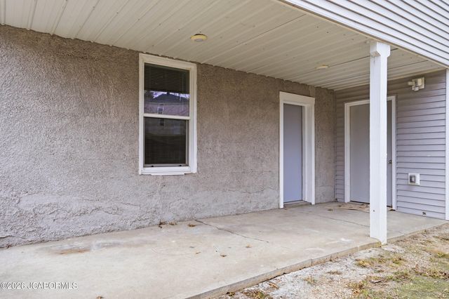 906 MONROE STREET, Jefferson City, MO 65101