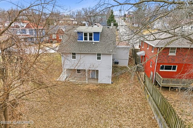 906 MONROE STREET, Jefferson City, MO 65101