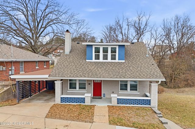 906 MONROE STREET, Jefferson City, MO 65101