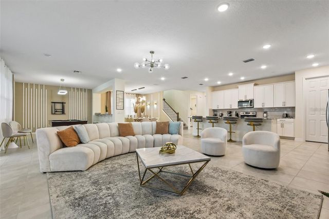 8905 COCONUT BREEZE DRIVE, Kissimmee, FL 34747