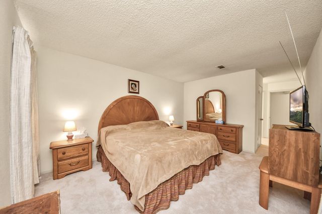 9433 Pagewood Ln, Houston, TX 77063