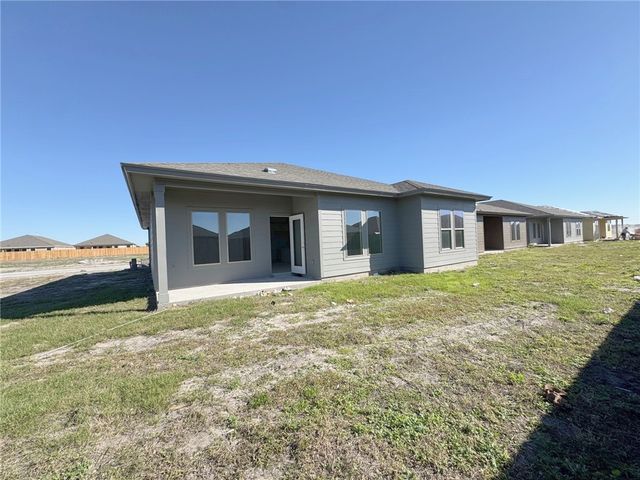 2107 Fury, Portland, TX 78374