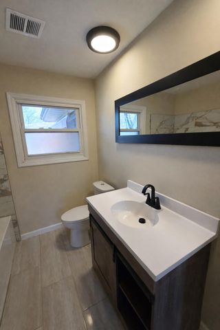 5768 Roosevelt Place, Merrillville, IN 46410