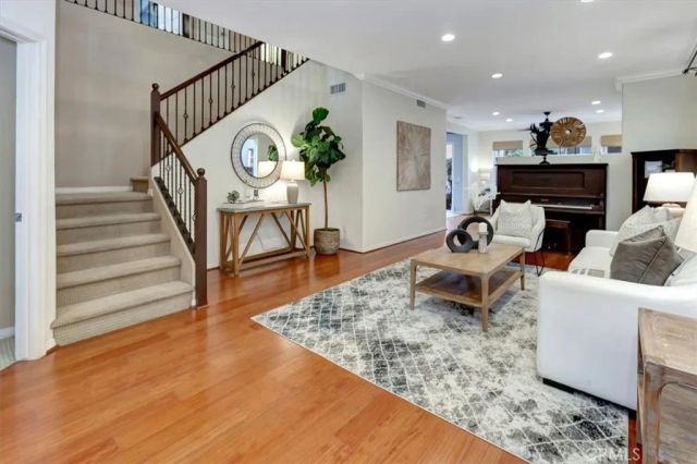 958 Baxter, Brea, CA 92821