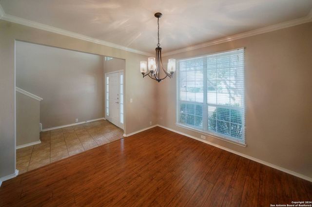 4736 GREEN BLUFF DR, Schertz, TX 78154