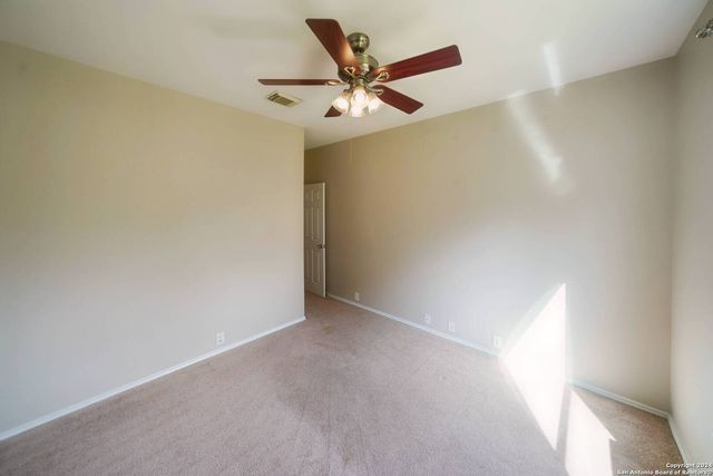 4736 GREEN BLUFF DR, Schertz, TX 78154