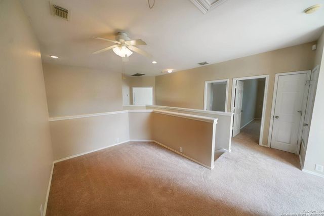 4736 GREEN BLUFF DR, Schertz, TX 78154