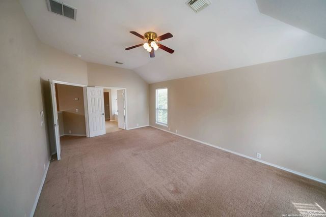 4736 GREEN BLUFF DR, Schertz, TX 78154
