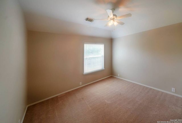 4736 GREEN BLUFF DR, Schertz, TX 78154