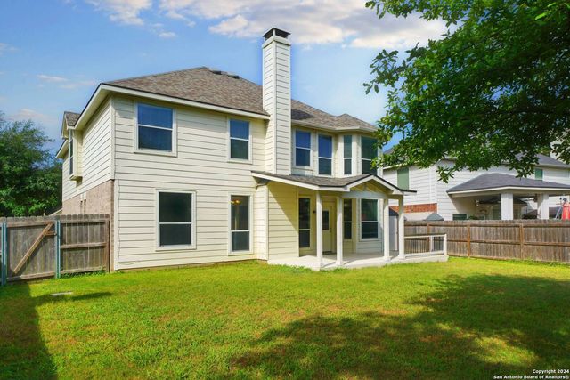4736 GREEN BLUFF DR, Schertz, TX 78154