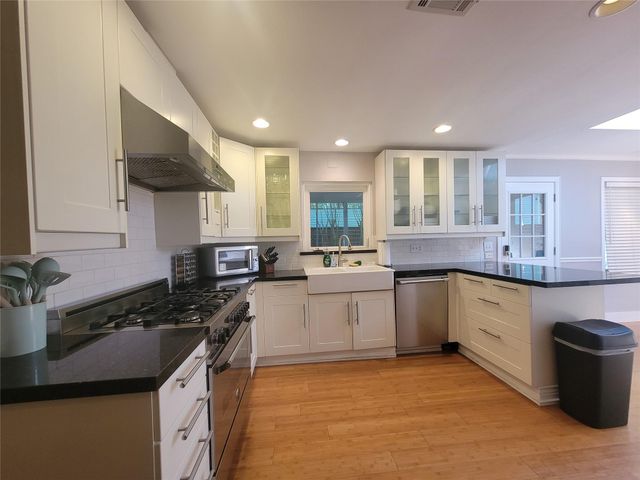 3402 Deal Street, Houston, TX 77025