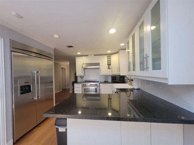 3402 Deal Street, Houston, TX 77025