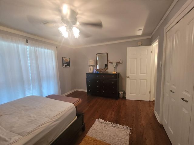 3402 Deal Street, Houston, TX 77025