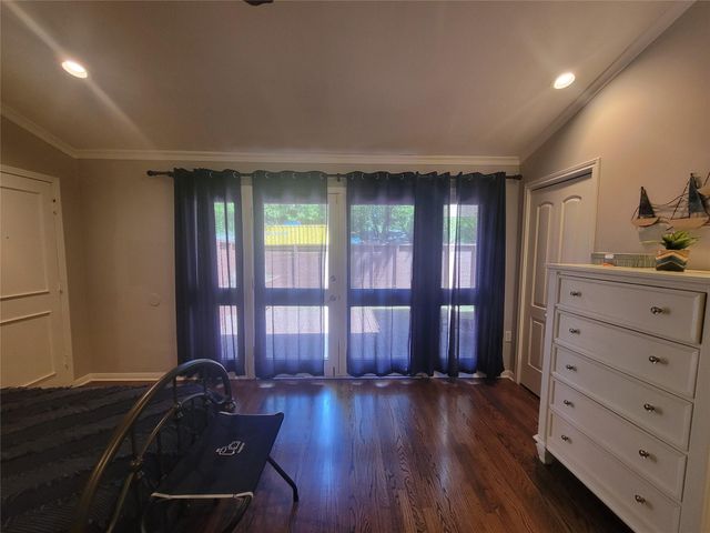 3402 Deal Street, Houston, TX 77025