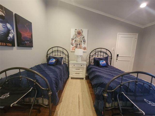 3402 Deal Street, Houston, TX 77025