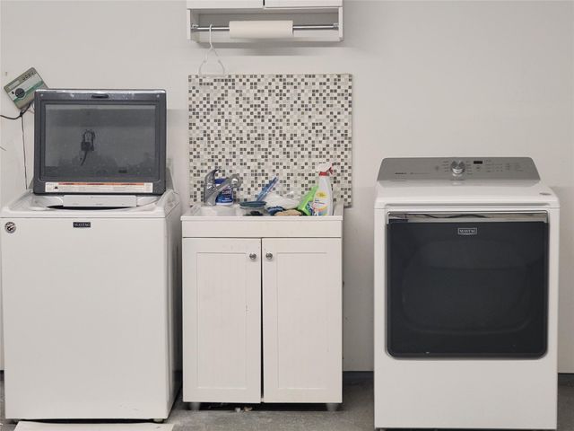 3402 Deal Street, Houston, TX 77025