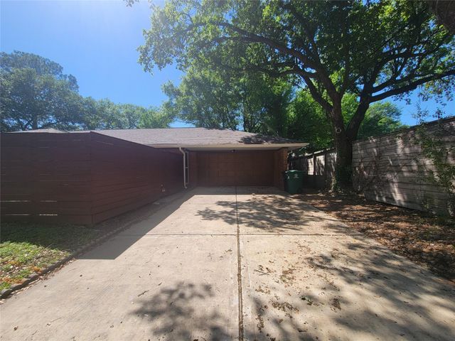 3402 Deal Street, Houston, TX 77025