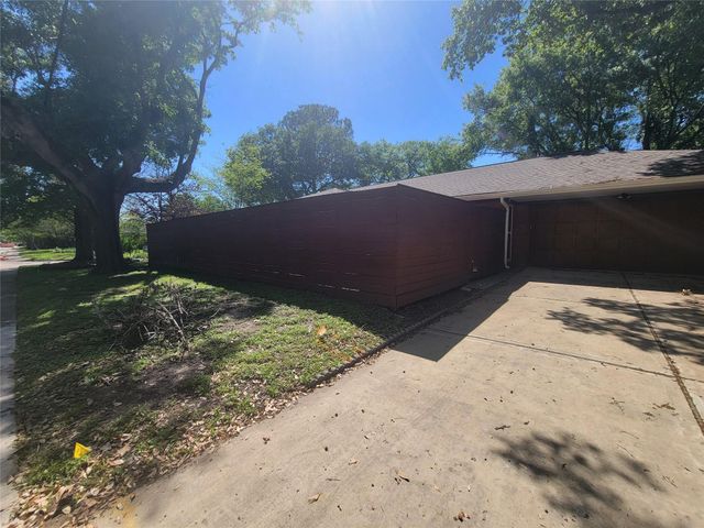 3402 Deal Street, Houston, TX 77025