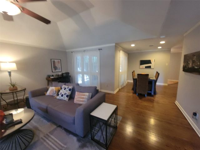 3402 Deal Street, Houston, TX 77025