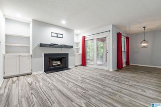 902 Gables Dr Unit 902, Hoover, AL 35244