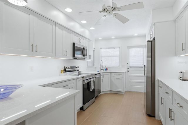 616 LYONS LANE, Longboat Key, FL 34228