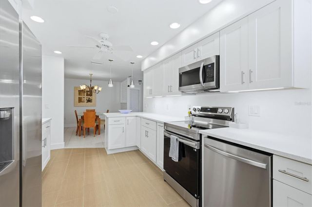 616 LYONS LANE, Longboat Key, FL 34228