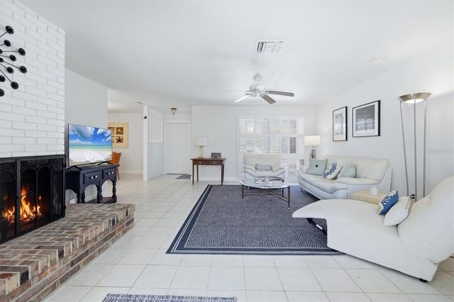 616 LYONS LANE, Longboat Key, FL 34228