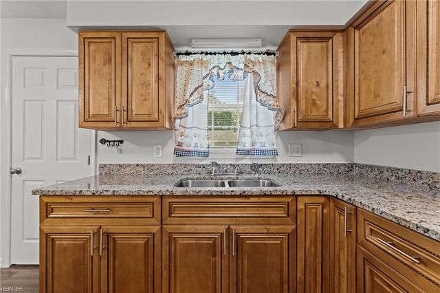 1235 Summit AVE, Portsmouth, VA 23704