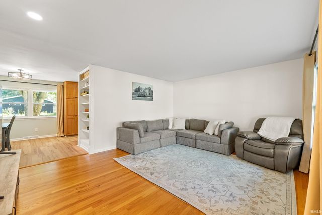 1403 E Orchard Drive, North Manchester, IN 46962