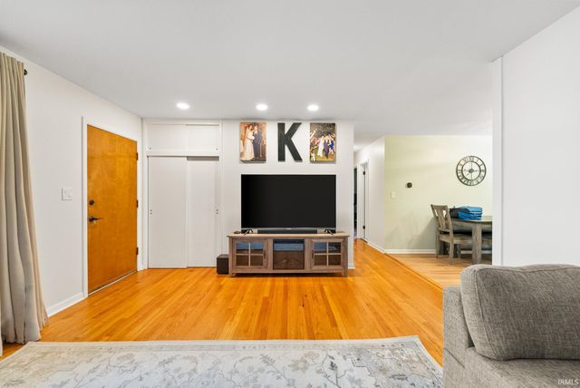 1403 E Orchard Drive, North Manchester, IN 46962